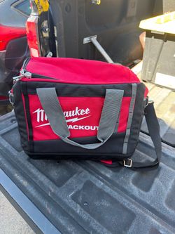 Milwaukee pack out bag 15”