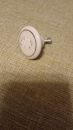 Cupboard/Cabinet knobs