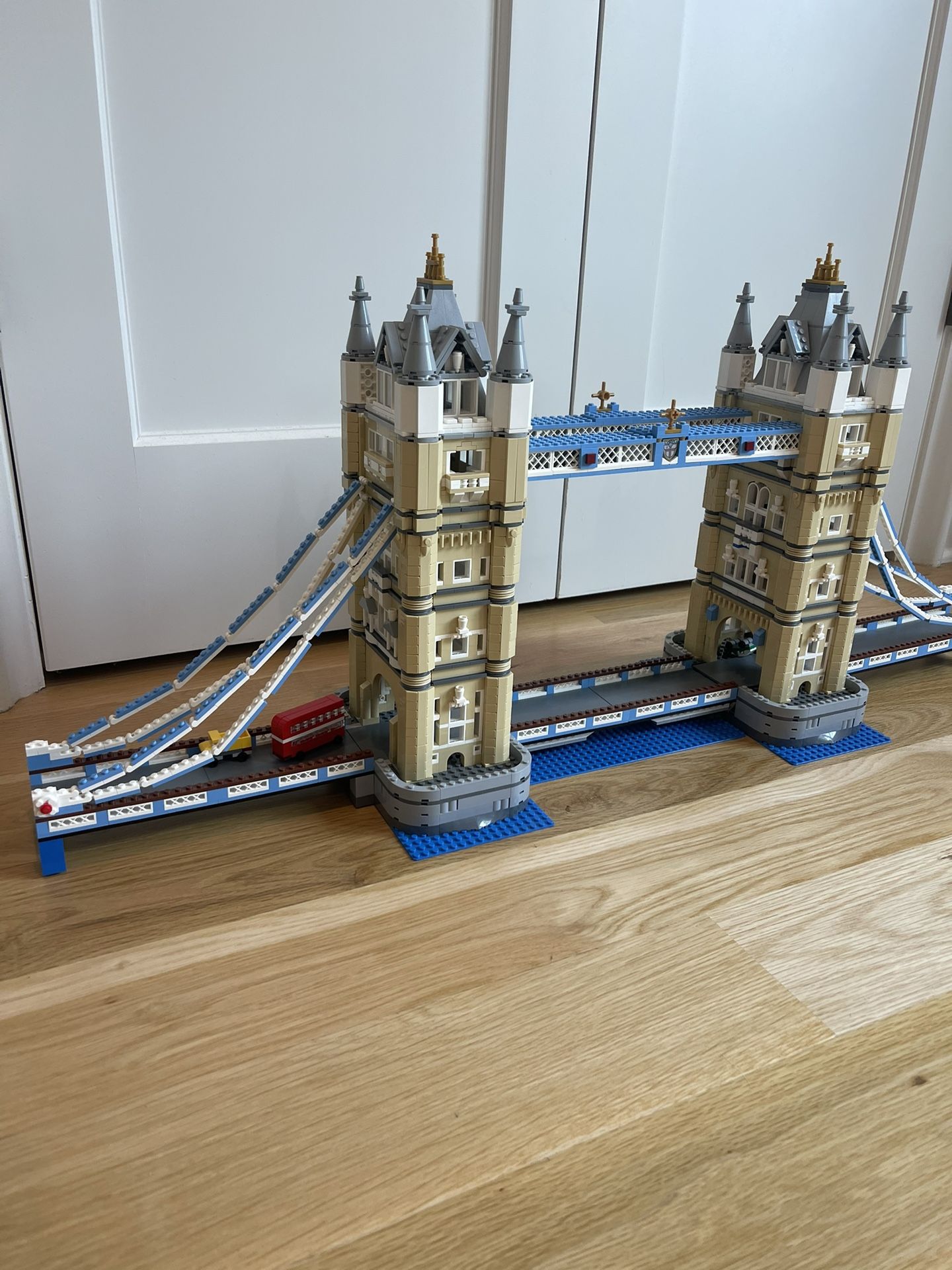 London Bridge Lego Set (10214)