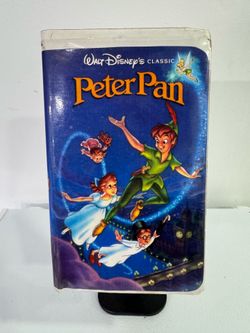 Peter Pan VHS (black diamond edition) [extremely rare] outside of VHS box is a little damaged.