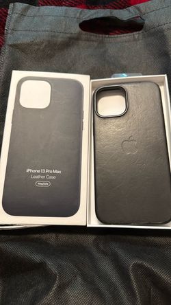 Apple iPhone 13 Pro Max Leather MagSafe Case