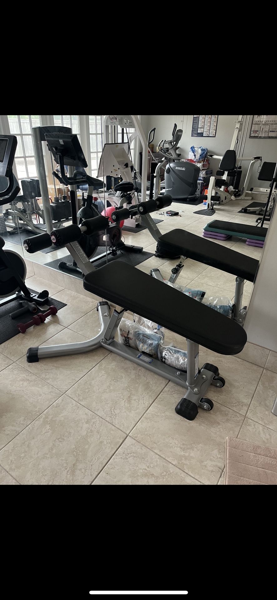 Life Fitness Ab Machine