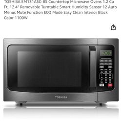 Toshiba Countertop Microwave Oven 