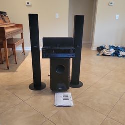 ONKYO  H T S7300 HOME THEATER SYSTEM SURROUND SOUND