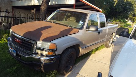 04 GMC Sierra FOR PARTS