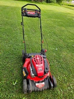 Troy bilt lawmover self propelled