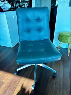 Desk chair