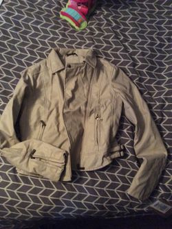 J2 LEATHER JACKET w/100% VEGAN LEATHER Size MEDIUM CREAM COLOR