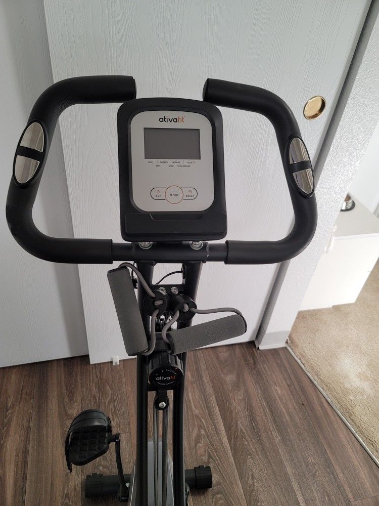 R8 Foldable Exercise Bike w. Upper Body Resistance