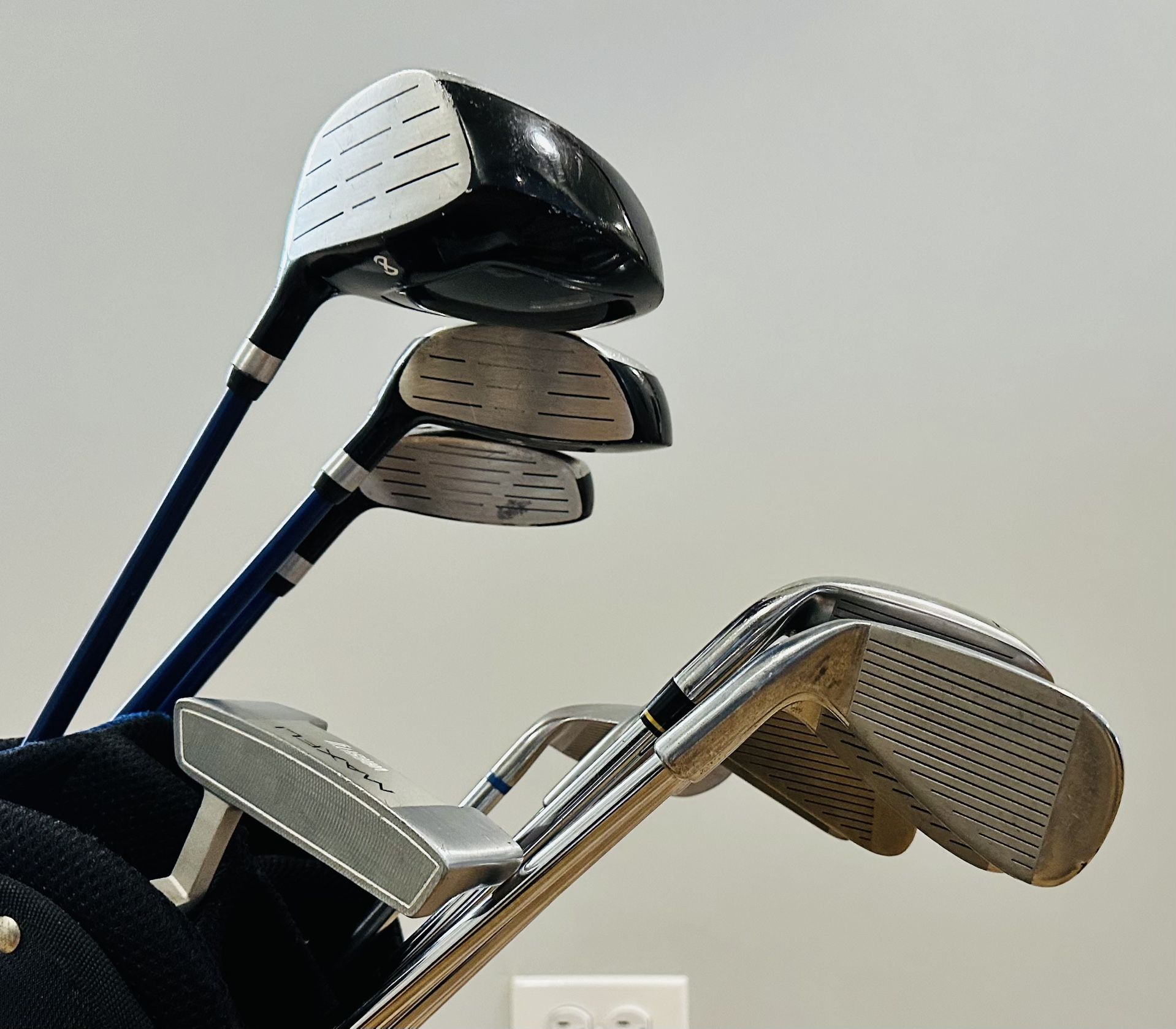 Men’s Jr. Right Handed Dunlop EXD Golf Clubs 12pc set w/MAXFLI Edition