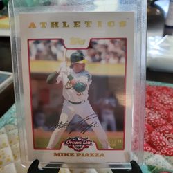 Mike Piazza 2008 Topps Opening Day Gold Parallel Serial Number Baseball Card 