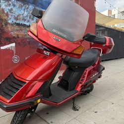 Elite 150 1985 Honda CH150 Elite 150 Scooter Like New 