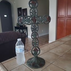 Cross ( Cast Iron  ) Heavy 