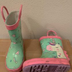 Free Rain boots. Size 6T