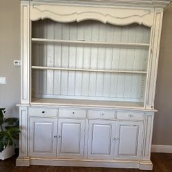 Farmhouse Buffet/Display Cabinet 