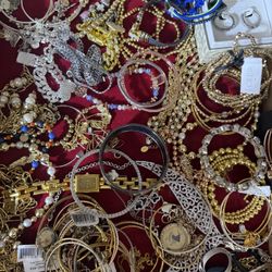 Lots Of Jewelry For Sale 
