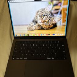 Macbook Pro M4 14 inch Black Barely Used