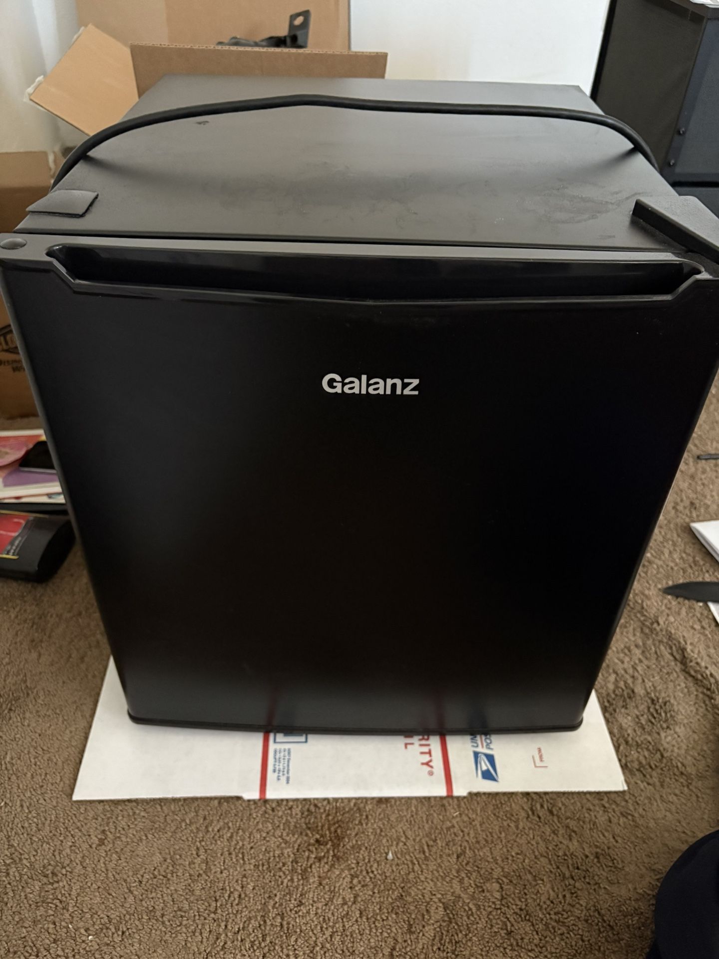 Galanz Mini Fridge