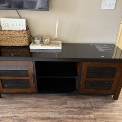 NEW TV Stand with Tempered Glass! Super Heavy! 63in W x 19in D x 24in H