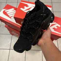 Nike VaporMax Triple black