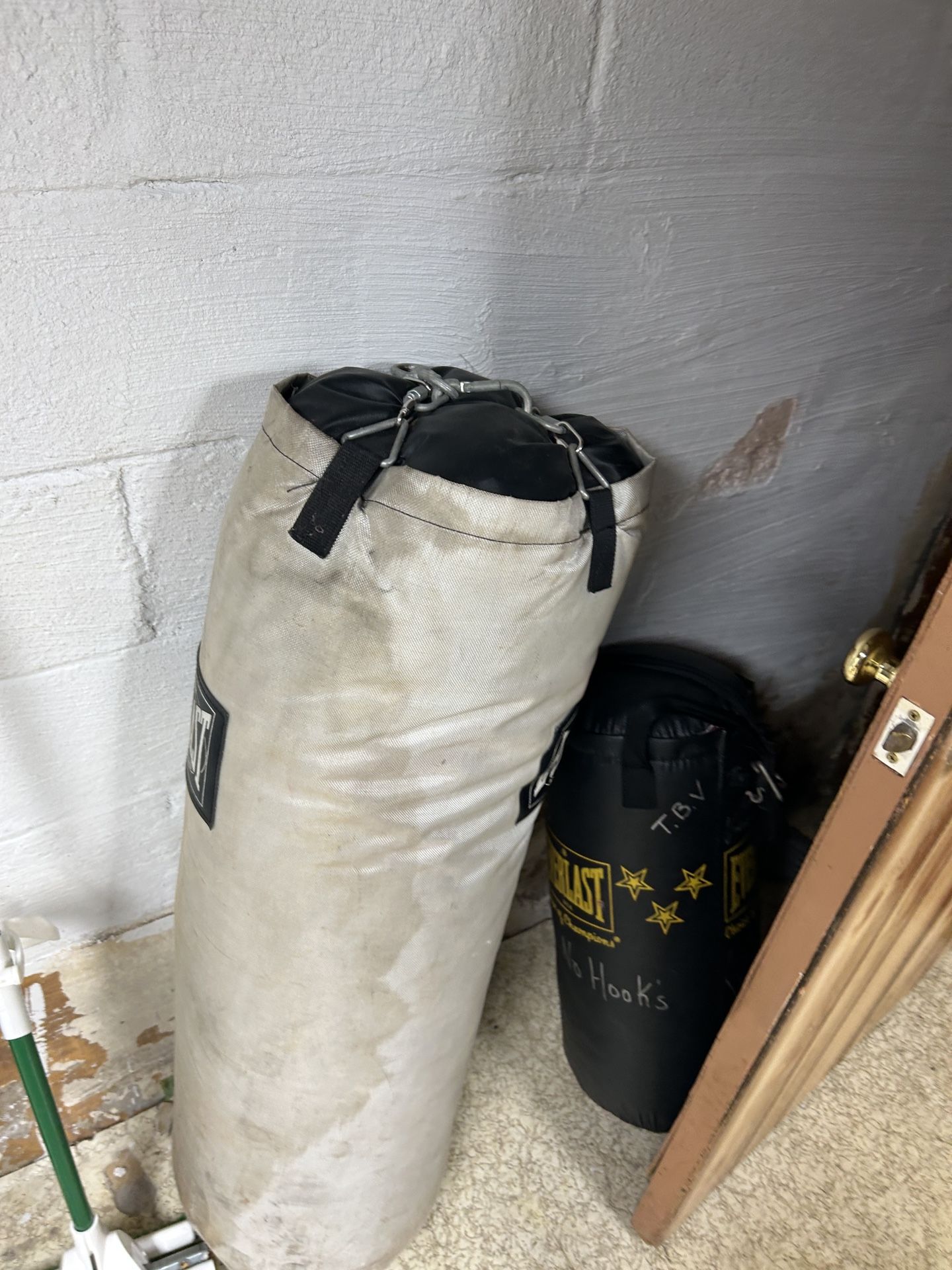 White 80(pound) Heavy Bag