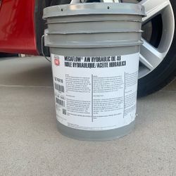 Mega flow AW hydraulic oil