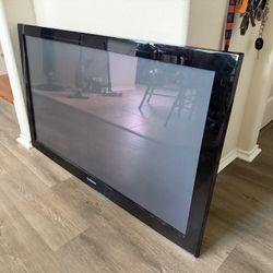 Television/ TV 55” or 60”