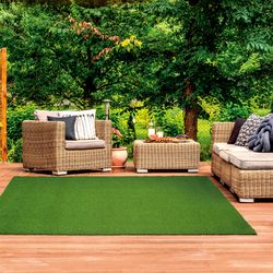 Brand New Pre Cut Turf 6ft. x 4ft. ,7ft. x 5ft. Green Artificial Grass Rug Green Area Rug   5x7’ $89each 4x6’ $69each  I have 10 rows available in tot