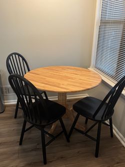 Kitchen Table & 3 Chairs