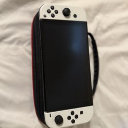 Nintendo Switch  Oled With extras 