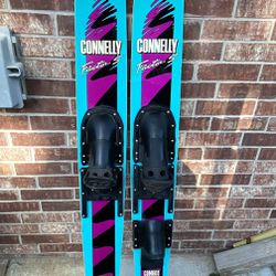 Connelly Factor 5 Water Skis 