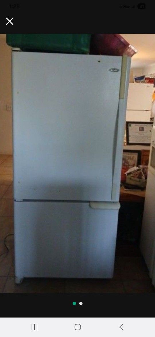 Amana Refrigerator 