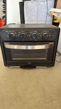 Conventional/ Air Fry Little Oven.