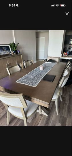 Free table moving need gone asap