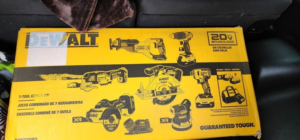 DeWalt Tools Set