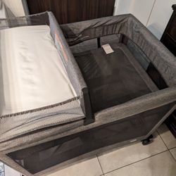 Baby Crib And Playpen Changing Table