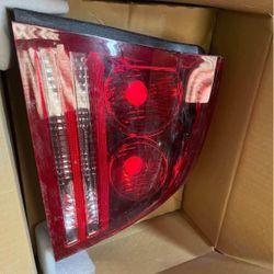 Dodge Charger right tail lamp