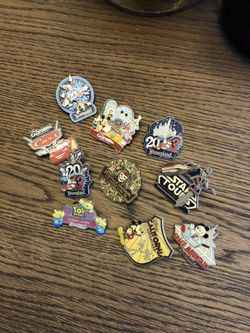 Disneyland Pins