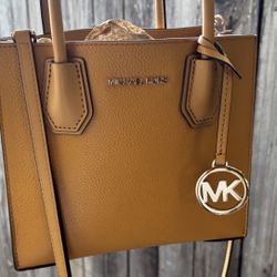 Michael Kors Handbag / Crossbody 