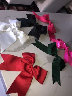White bow