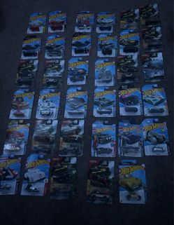 Hot wheel lot