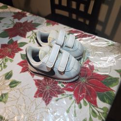 Kid shoes sizes 3C Nike and Jordan