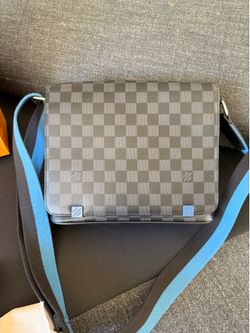 Shoulder bag
