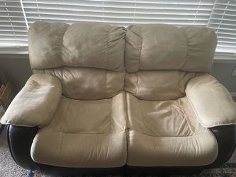 Used 3 piece lounge suite single spinner, love seat & 3 seater with 2 manual recliners $120 for all three pieces
