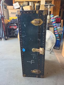 Vintage Steamer Trunk