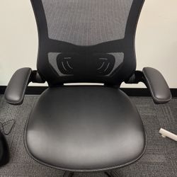 Ergonomic Mesh Office Chair — Adjustable Lumbar