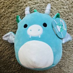 7.5” Squishmallow Avrill 