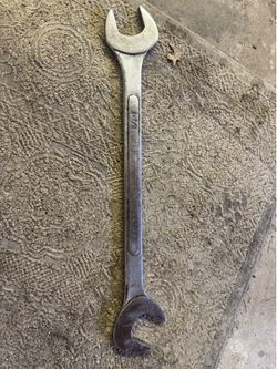 1-7/8” DOUBLE SIDED WRENCH