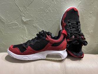 Air Jordan MA2 Bred