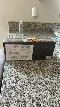 Floating Wall Shelf in Box